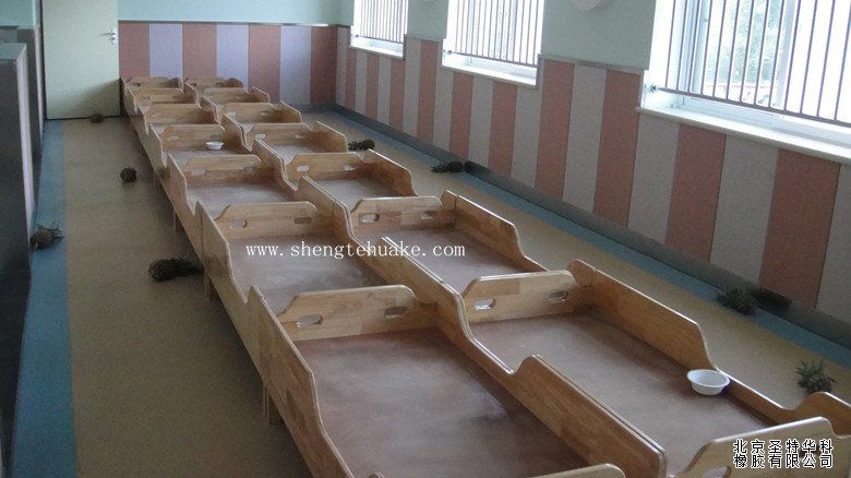 北京藍天宇鋒幼兒園橡膠地板工程實圖